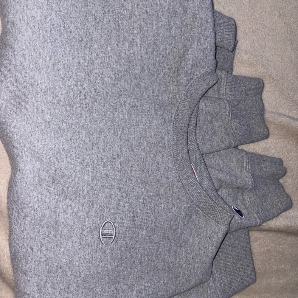 Champion Men's Crewneck Gray Sweater